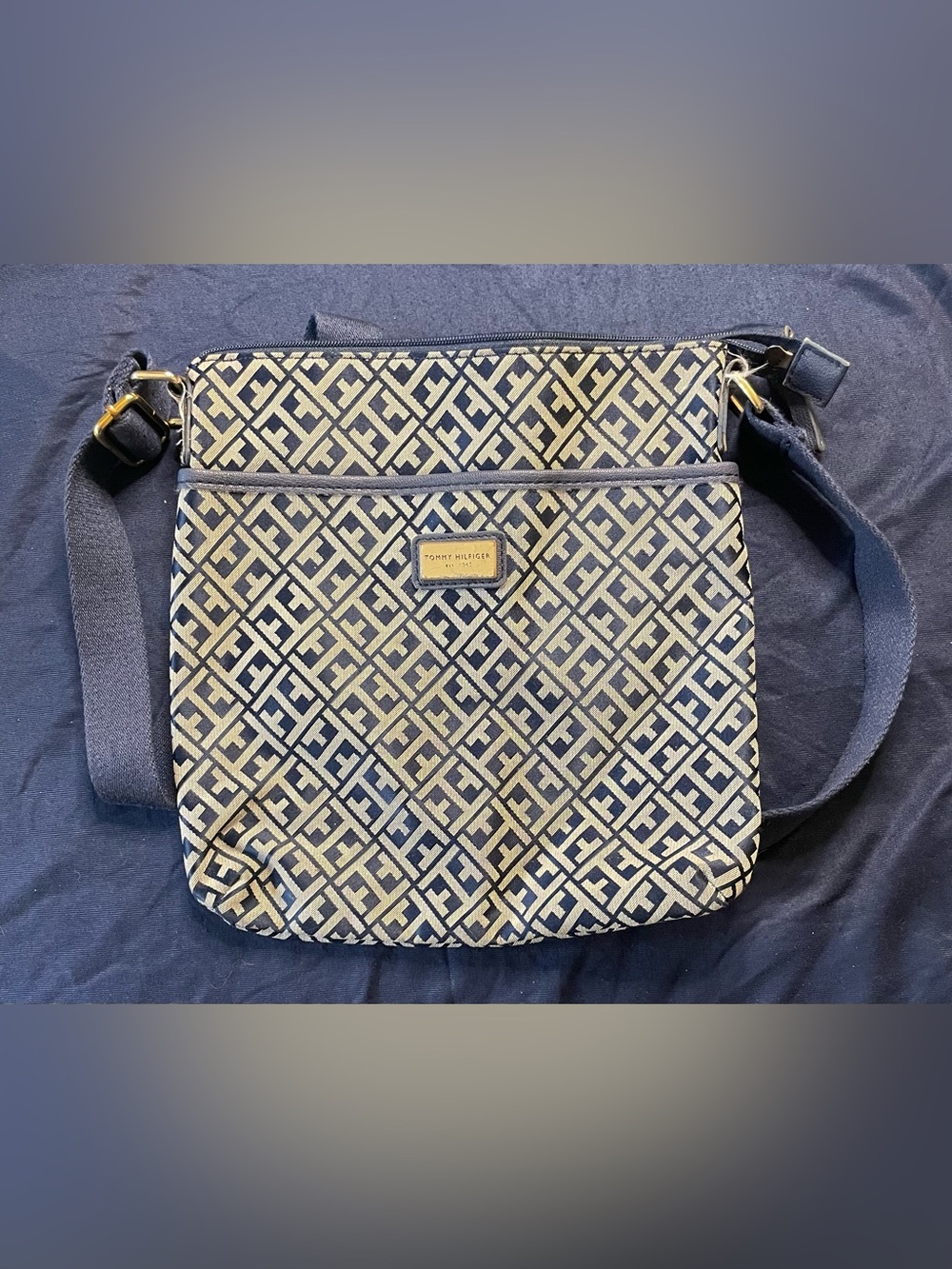 Tommy Hilfiger Navy & Cream Geometric Messenger Bag
